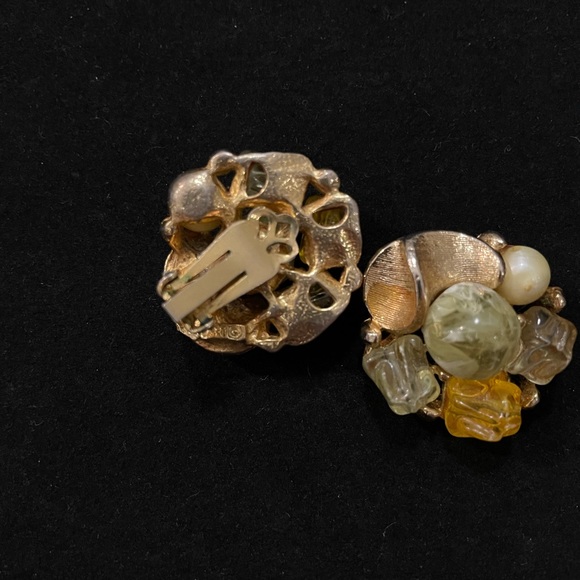 Vintage Signed ART Stone Earrings - Picture 2 of 2